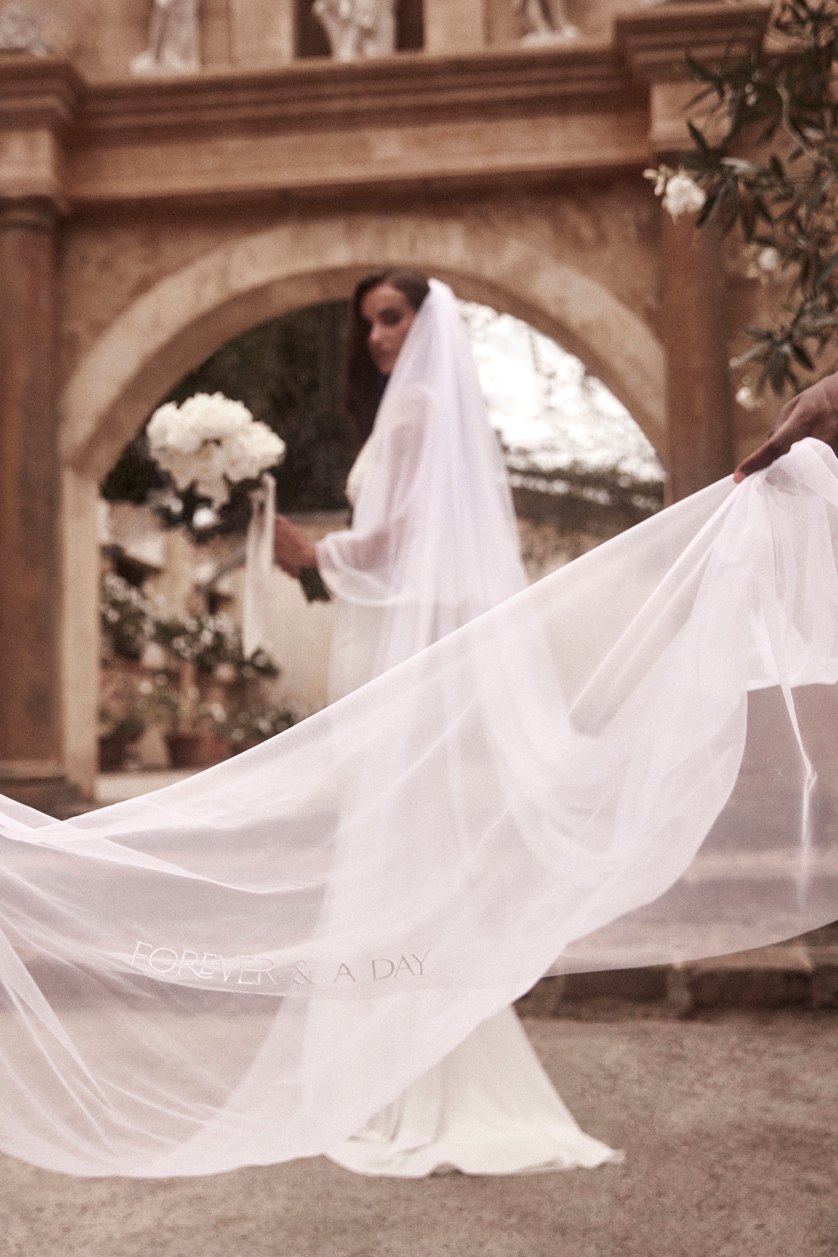 Margareta Veil - White - Image 5